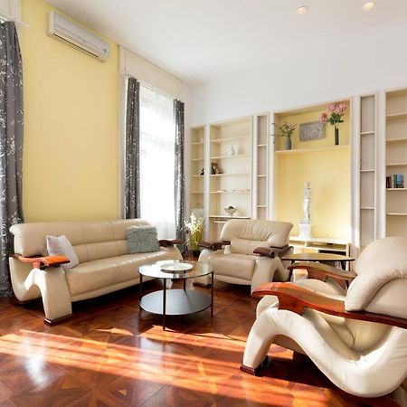 Luxury Central Apartment Budapest Exterior photo