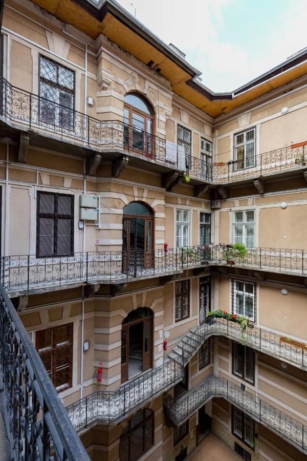 Luxury Central Apartment Budapest Exterior photo